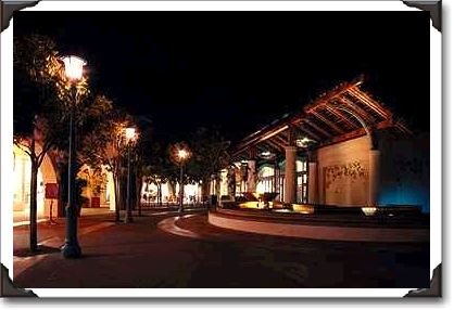 Night view of the Del Mar Plaza