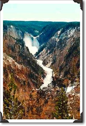 Yellowstone Falls, Wyoming