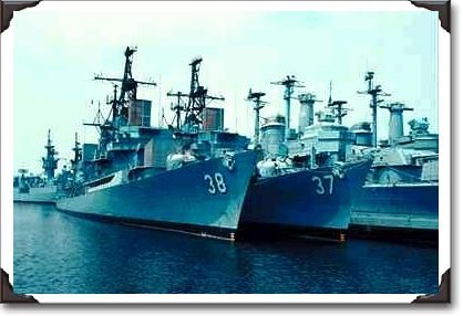 DDG 37 Farragut, DDG 38 Luce, Philadelphia Reserve Fleet