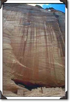 Anasazi cliff dwelling