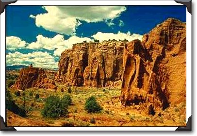 Rocky cliffs, Red Canyon, Utah