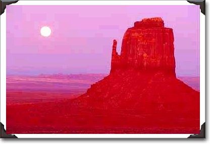 Sunset and moonrise at Mitten Butte, Monument Valley